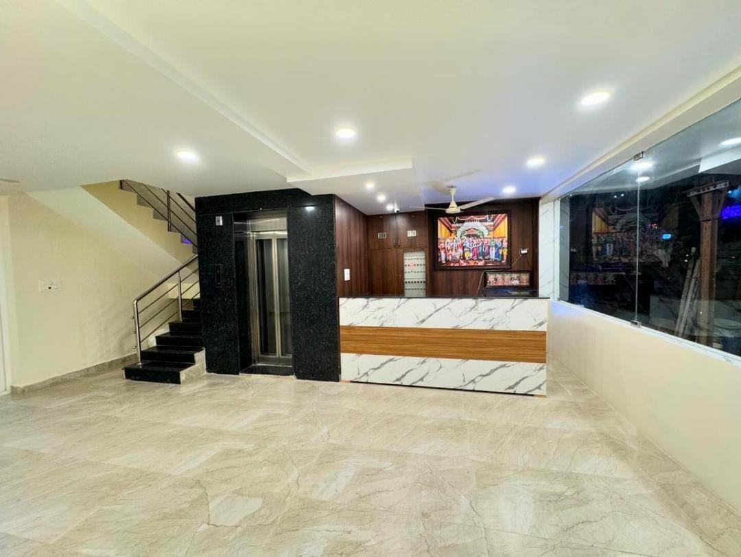Hotel Dkr Grand Τιρουπάτι Εξωτερικό φωτογραφία