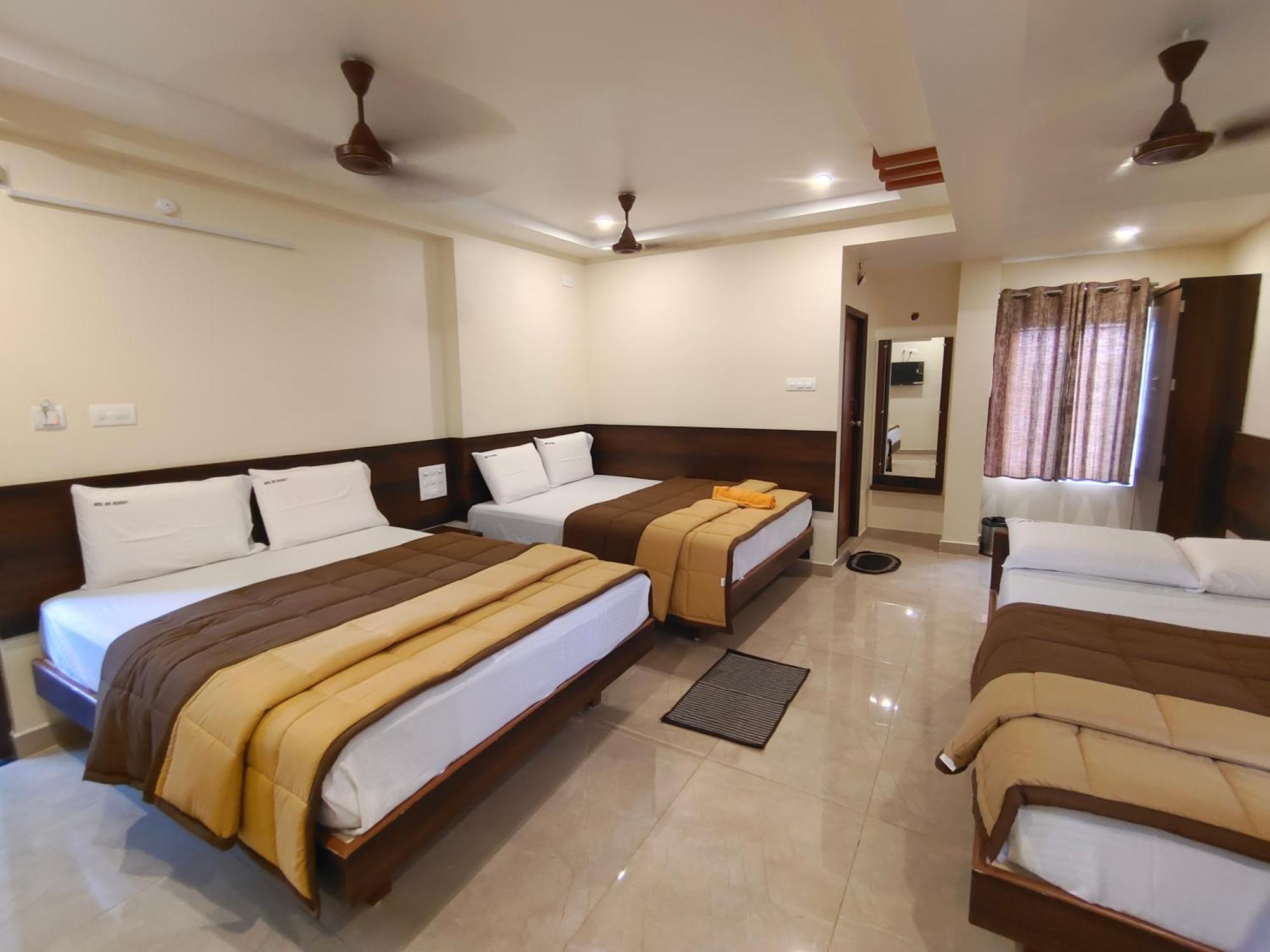 Hotel Dkr Grand Τιρουπάτι Εξωτερικό φωτογραφία